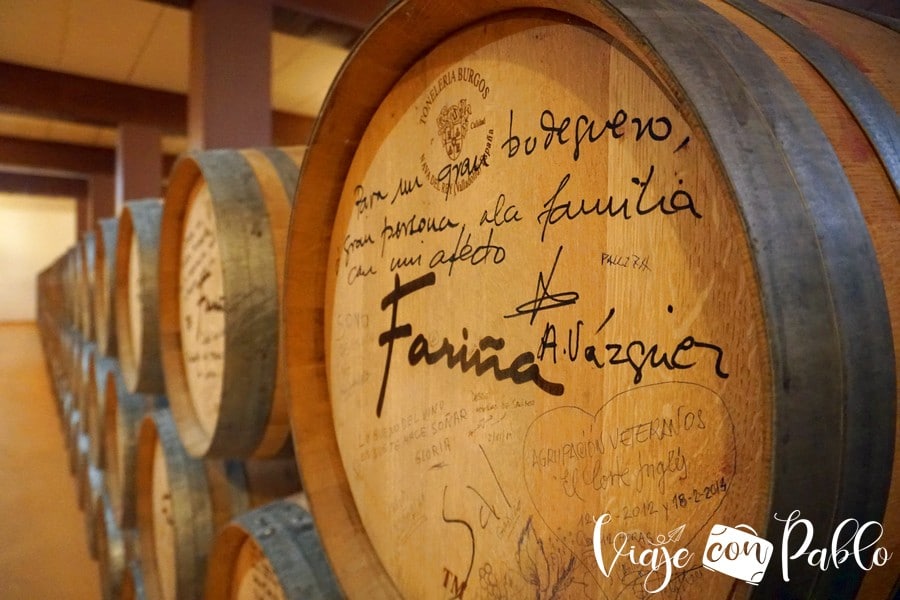 Sala de barricas de Bodegas Fariña