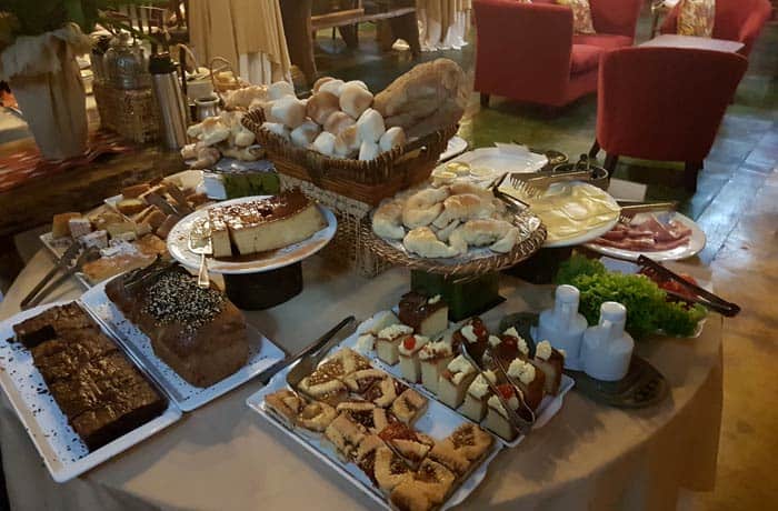 Desayuno de La Aldea de la Selva Lodge en Puerto Iguazú Argentina por libre