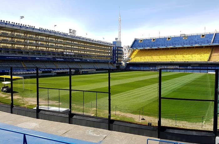 Vista de los palcos de La Bombonera a la izquierda visitar La Boca