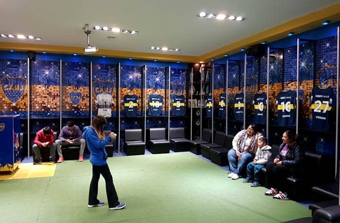 Vestuario de Boca en La Bombonera visitar La Boca