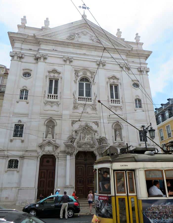 Basílica dos Mártires ruta por el Chiado