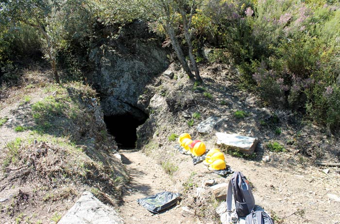 Entrada a la galería dos Alargamentos Tresminas