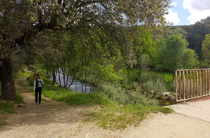 Puente sobre el río Francia que dejamos a la derecha ruta de los Tres Ríos