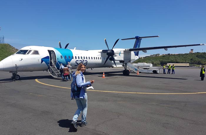 Avión en el que volamos de Terceira a Sao Miguel viajar a las Azores por libre