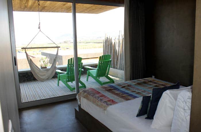 Dormitorio del Santa Bárbara Eco Beach Resort en Sao Miguel viajar a las Azores por libre