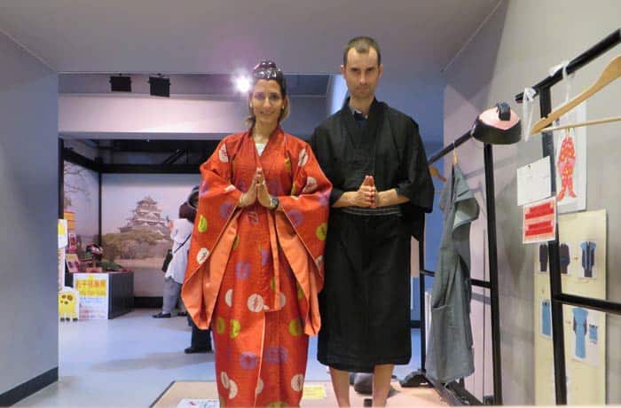 Como una japoneses más en el interior del Castillo de Hiroshima