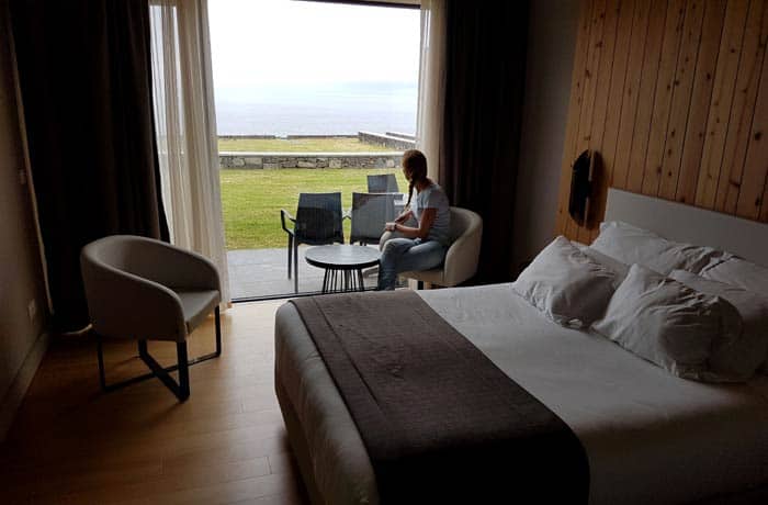 Habitación de Pedras do Mar Resort & Spa viajar a las Azores por libre